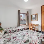 Blue Pool Floritas Апартаменты *