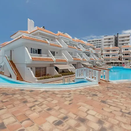 Blue Pool Floritas Appartement *