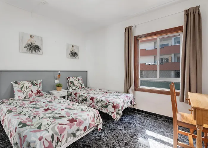 Apto Blue Pool Floritas